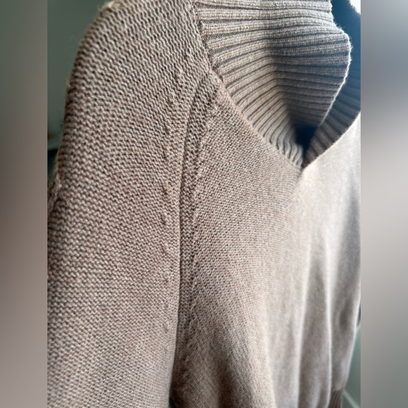 Re&Co sweater - Picture 14 of 16